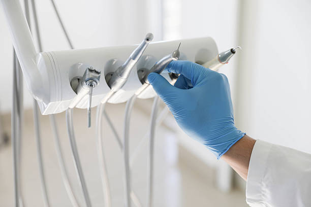Professional Tooth Extraction technician working in El Paso de Robles, CA